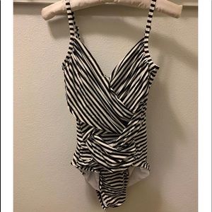 Merona one piece swimsuit